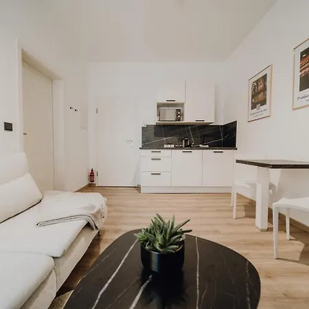 Llr Design - Sienna Beige Im Zentrum Von Koblenz (Rhineland-Palatinate)