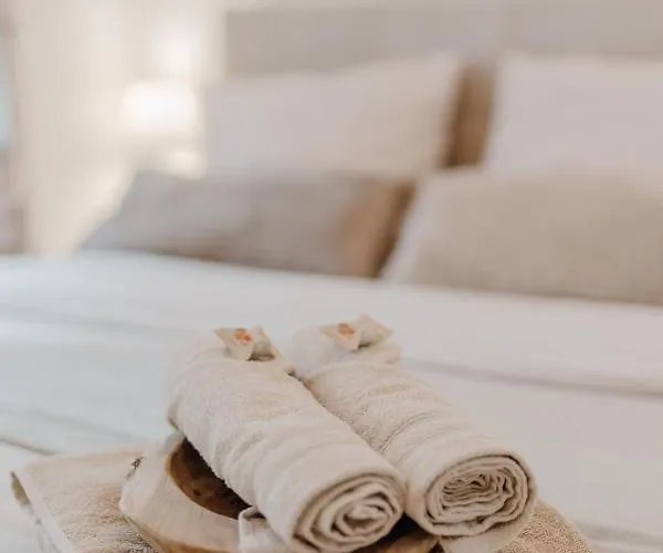 Llr Design - Sienna Beige Im Zentrum Von Apartmán Koblenc